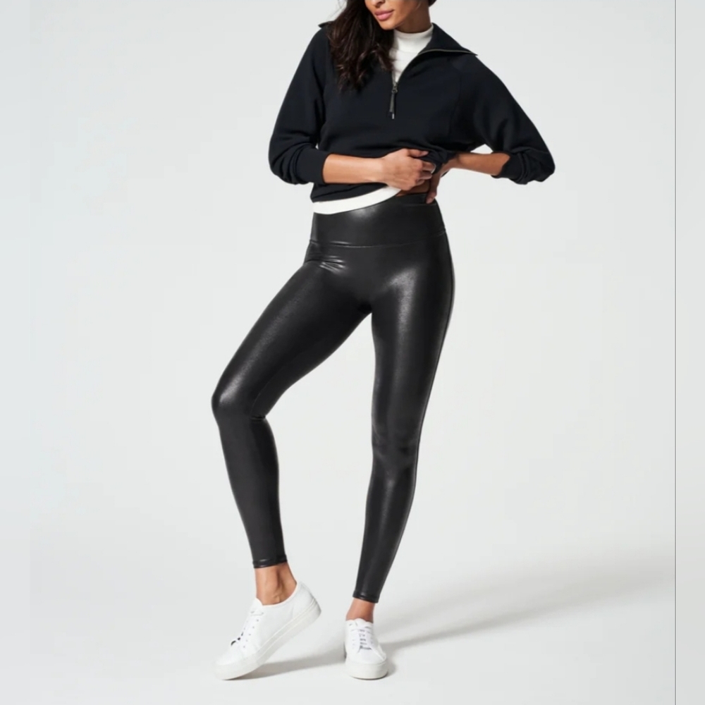 Spanx by Sara Blakely Black Faux Leather Comfy Shaping Leggings sz M